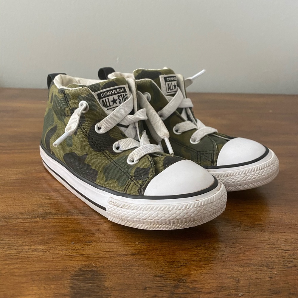 Toddler Camo Converse size 9